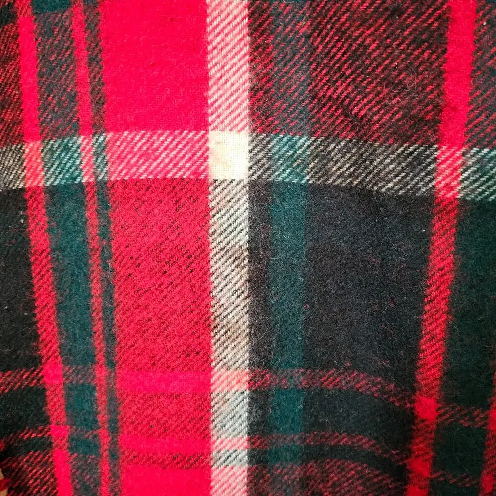 Vintage Troy Leisure Blanket lap robe throw black red green white 51x57 fringed